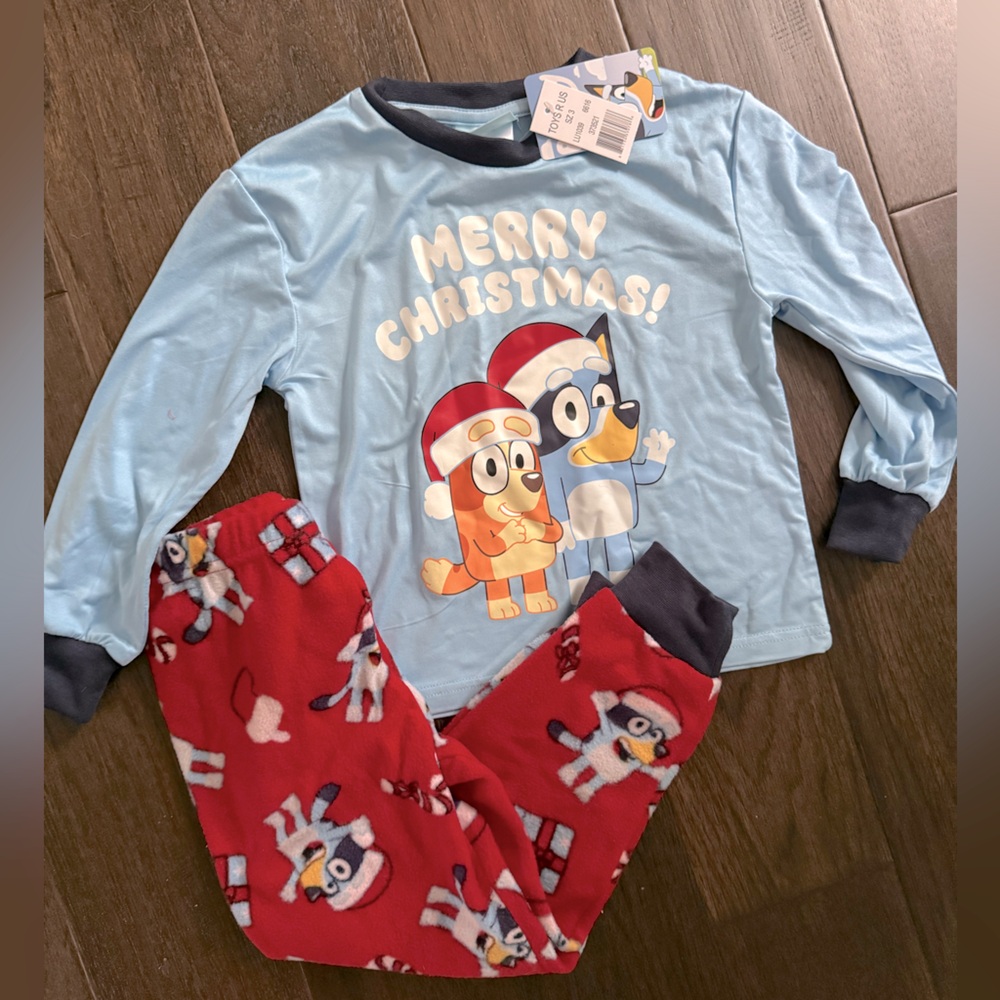 Bluey pjs 3T NWT